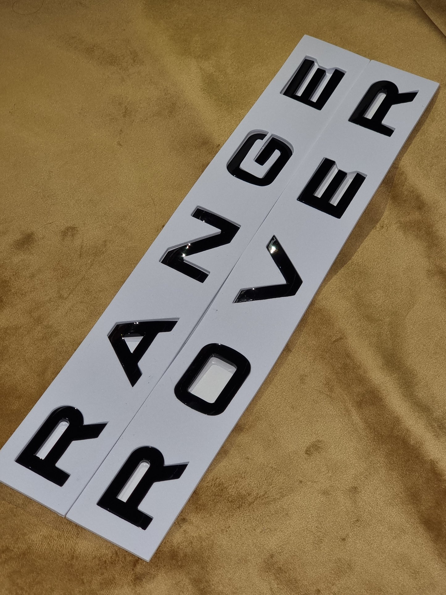 Range Rover Gloss Black Lettering / Badges