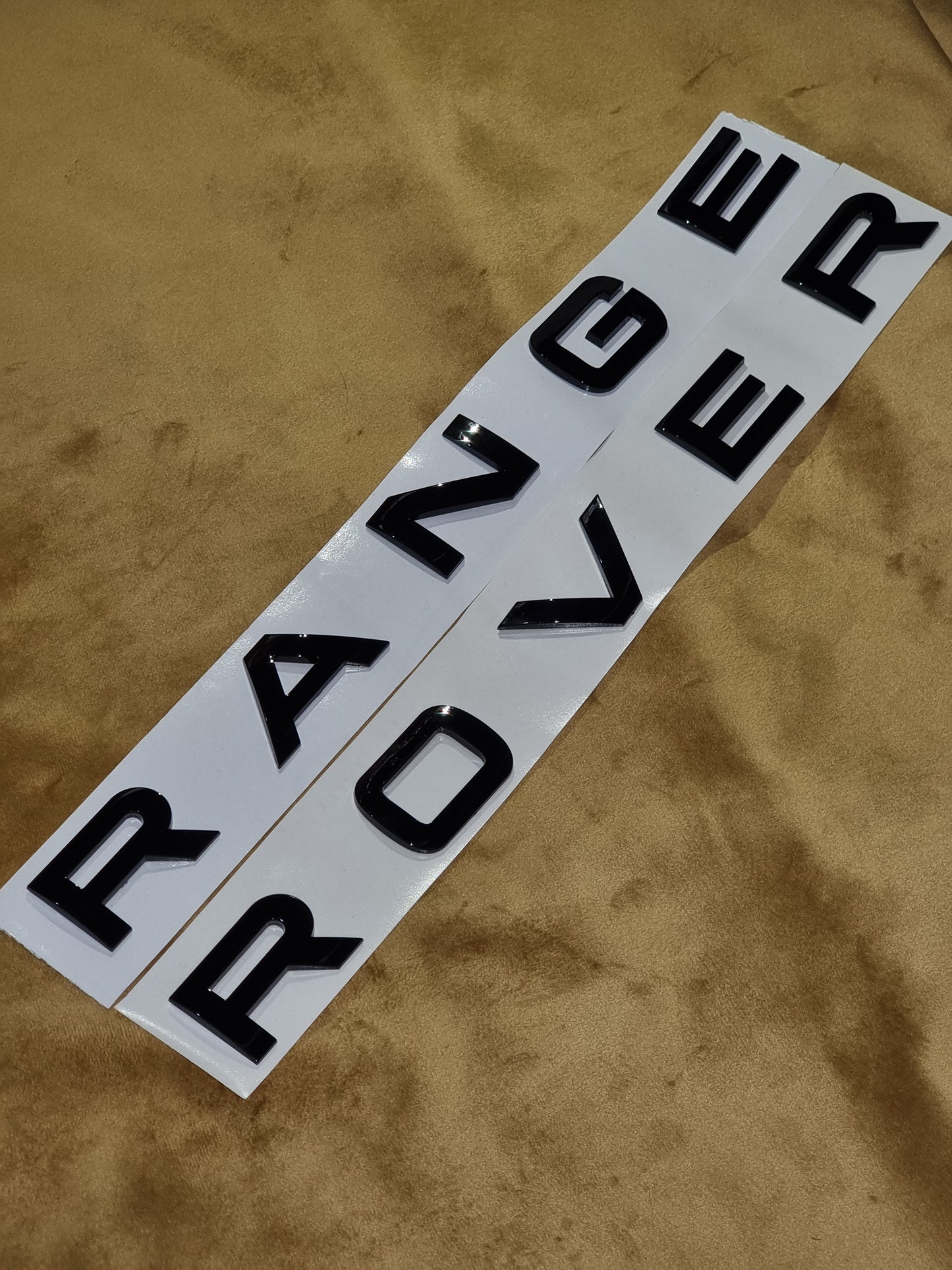 Range Rover Gloss Black Lettering / Badges
