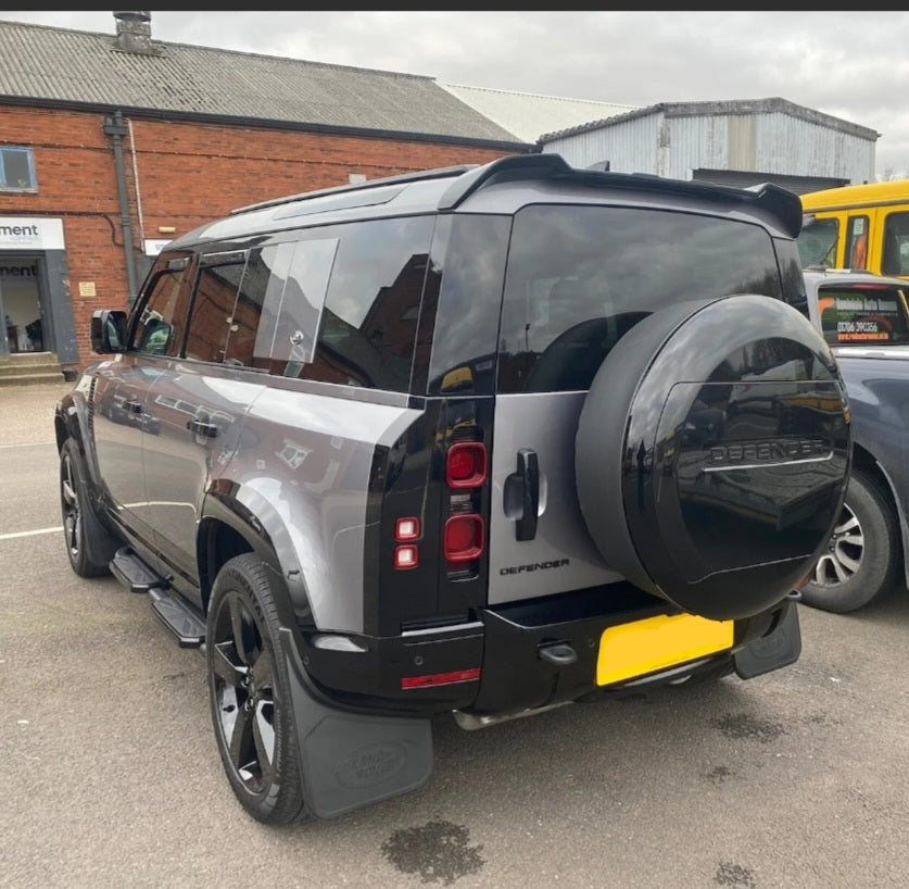 Land Rover Defender Rear Tailgate Badge / Lettering