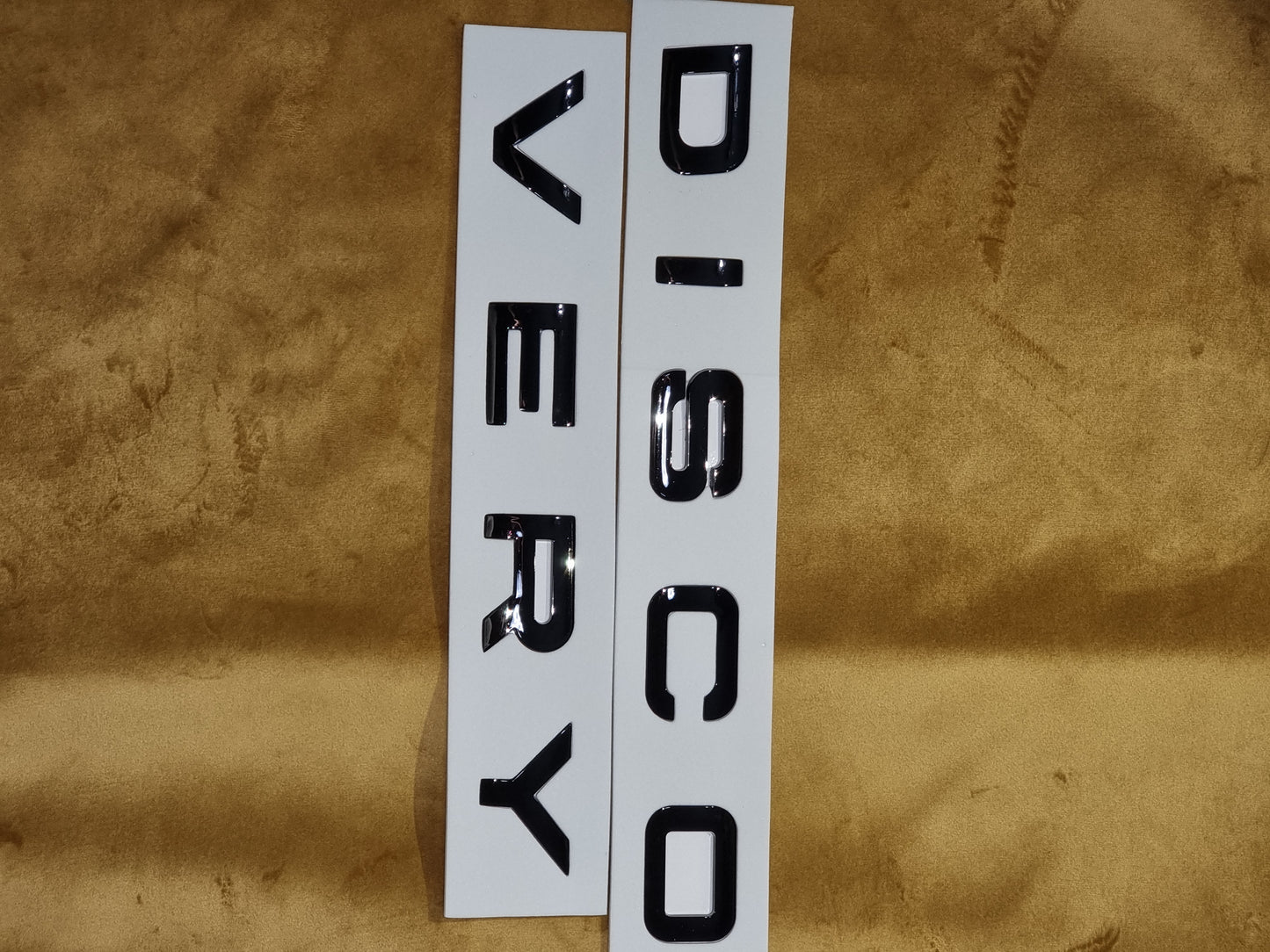 Land Rover Discovery Lettering / Badges